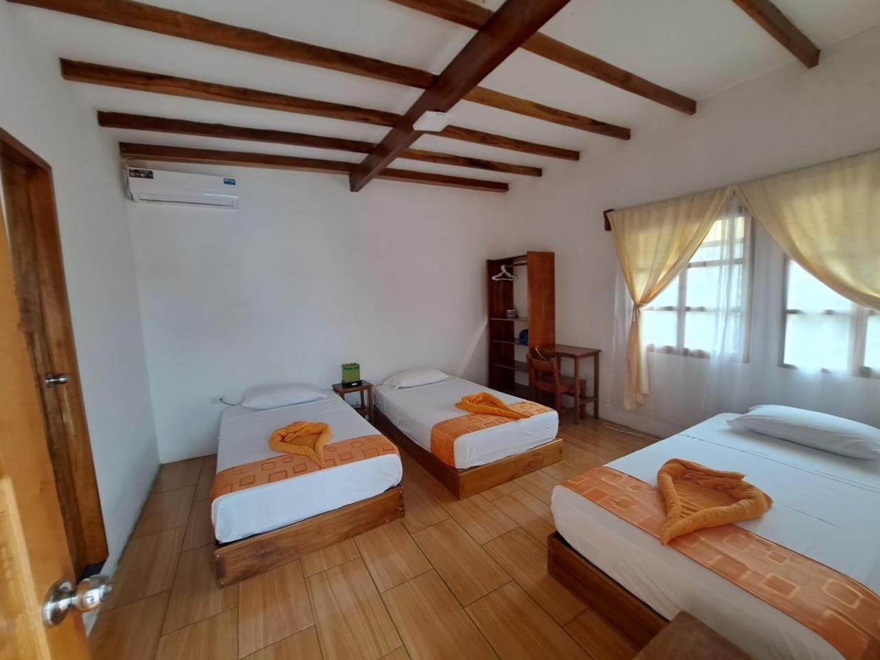 Hostal Tero Real Puerto Villamil Εξωτερικό φωτογραφία