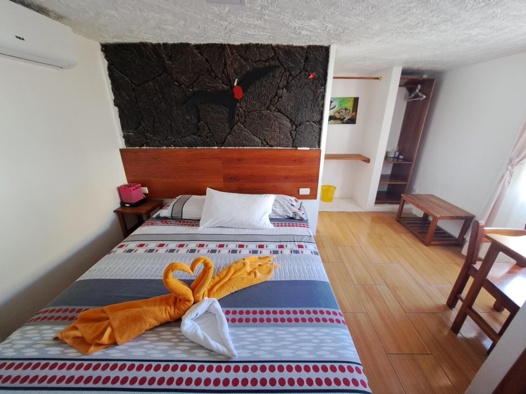 Hostal Tero Real Puerto Villamil Δωμάτιο φωτογραφία